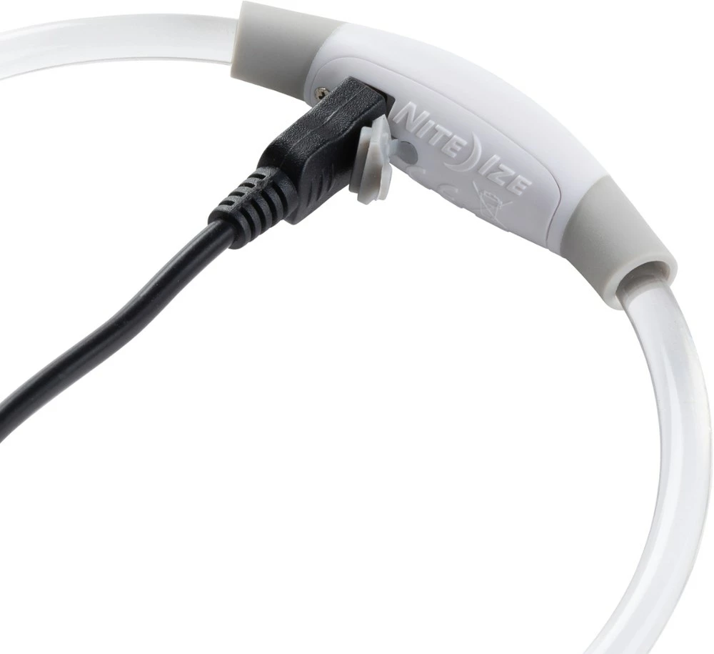 Nite Ize NiteHowl Mini Rechargeable LED Safety Necklace - Disc-O Select 6 Nite Ize NiteHowl Mini Rechargeable LED Safety Necklace - Disc-O Select - Image 4