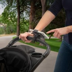 Nite Ize Squeeze Rotating Smartphone Bar Mount -Hydro Flask Shop dd1bd990 ea0f 4453 8646 ca7ff4185404