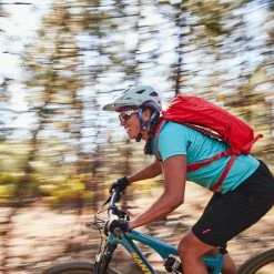 Hydro Flask Down Shift 14 Hydration Pack - 2 Liters -Hydro Flask Shop f959f949 2f4c 4a2b a7c8 88070f33d3f7